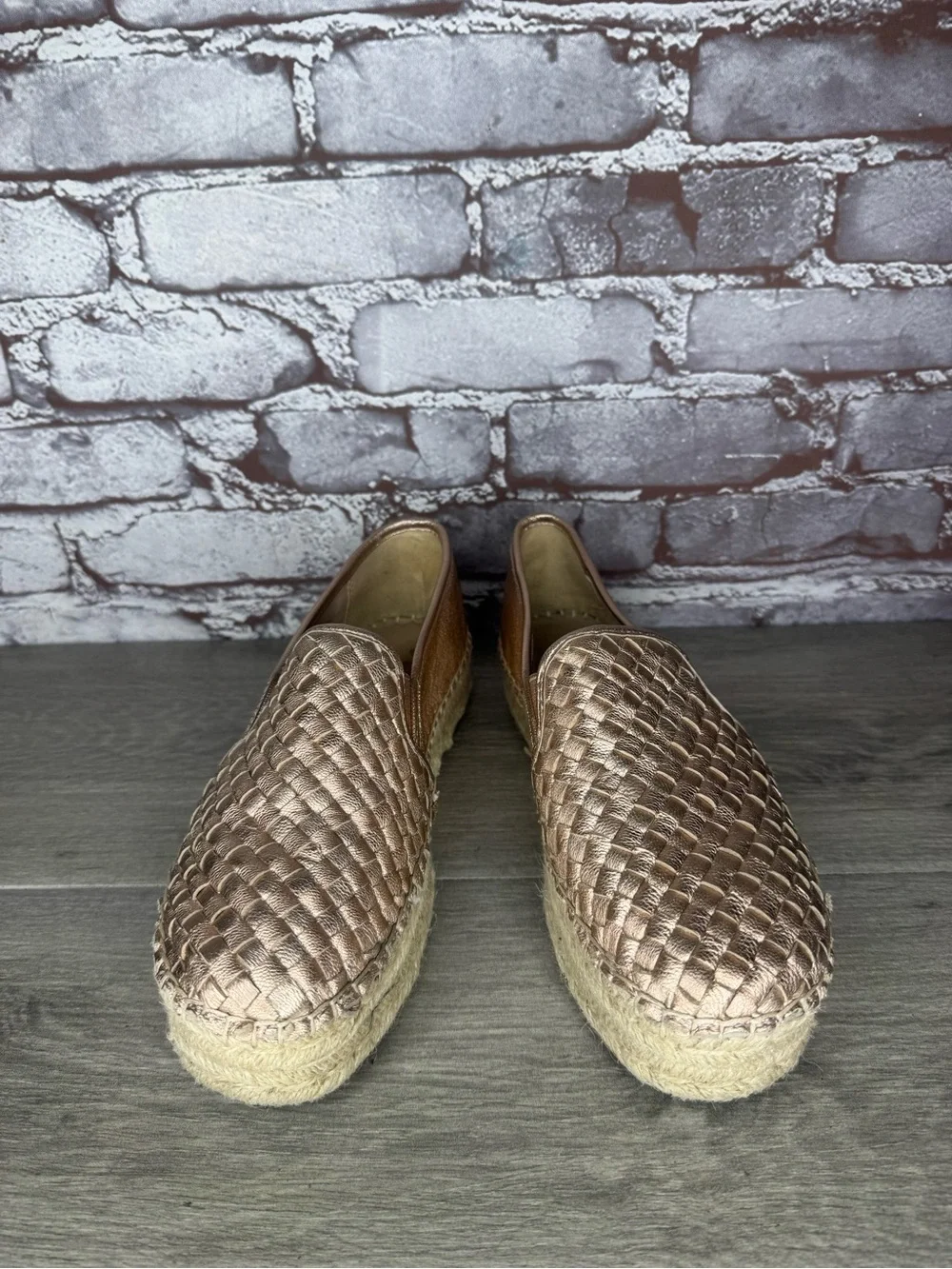Sam Edelman selling sam